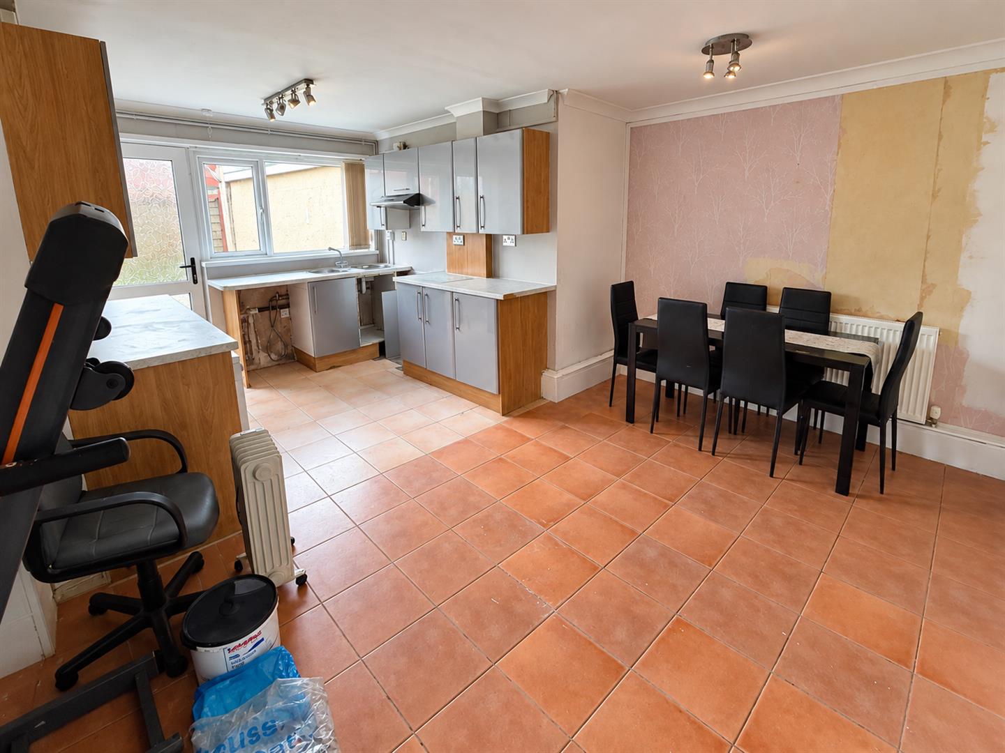 Heol Y Twyn, Pontlliw, Swansea, SA4 9EU